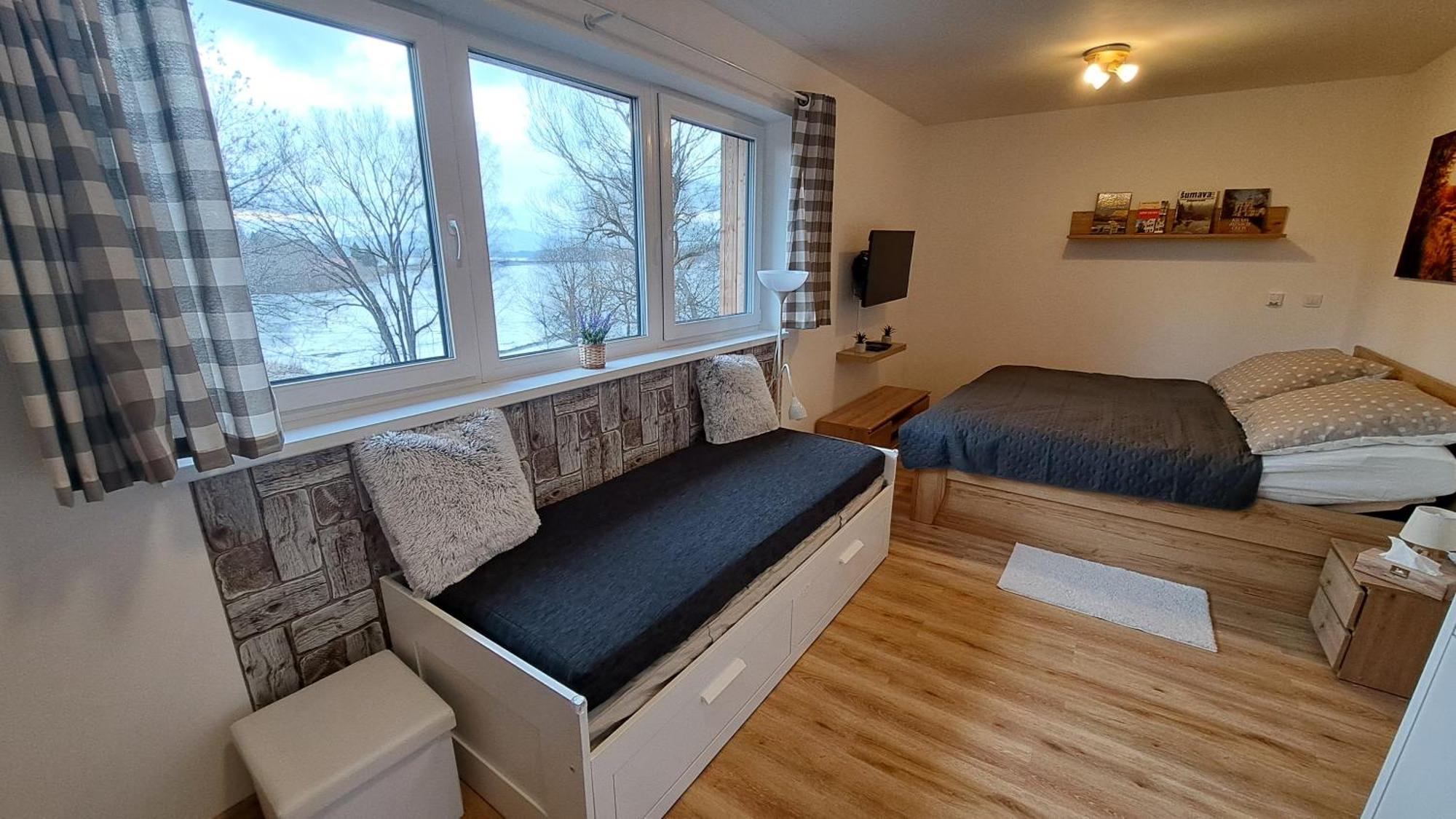 - Male Lipno Apartment Cerna v Posumavi